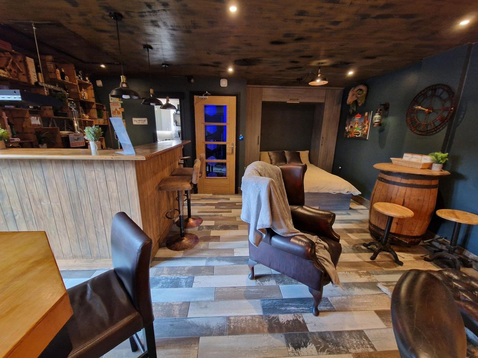 The Pub - Unique & Authentic Experience - Free Parking!, 5 Minutes From Airbus And The Mall Cribbs บริสตอล ภายนอก รูปภาพ
