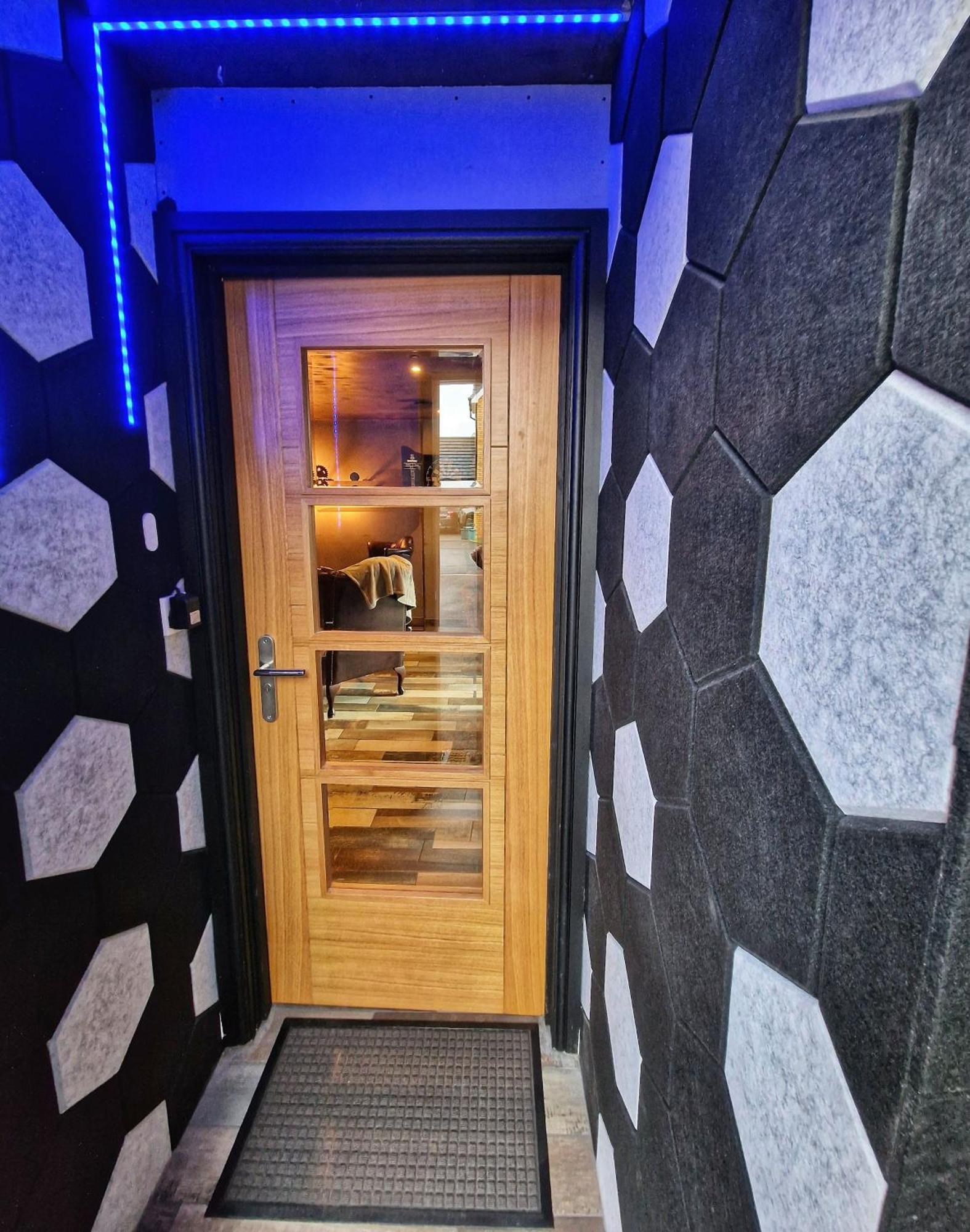The Pub - Unique & Authentic Experience - Free Parking!, 5 Minutes From Airbus And The Mall Cribbs บริสตอล ภายนอก รูปภาพ